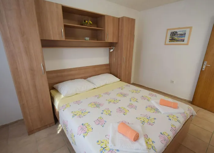 Klara By Interhome * Krk Town